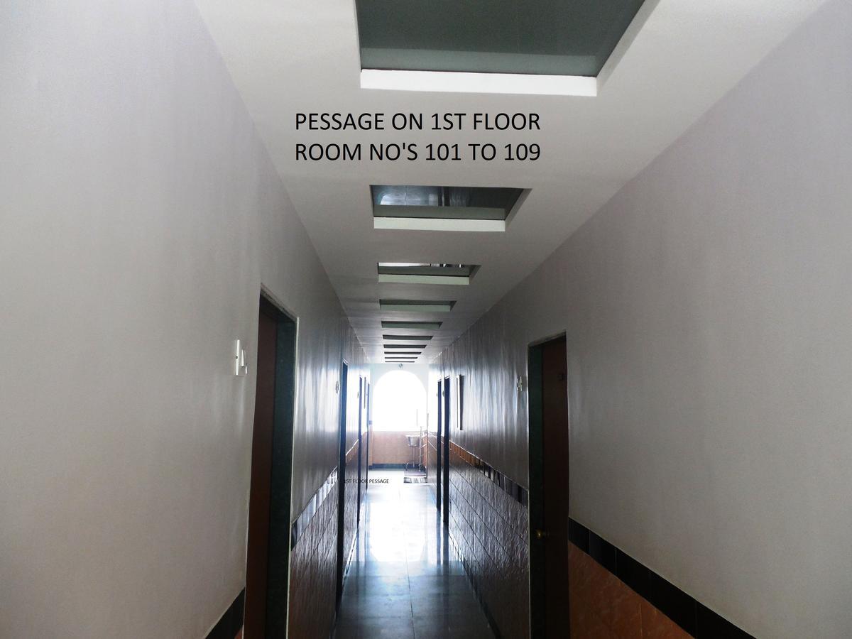 Hotel Silver Springs Ahmedabad Exterior foto